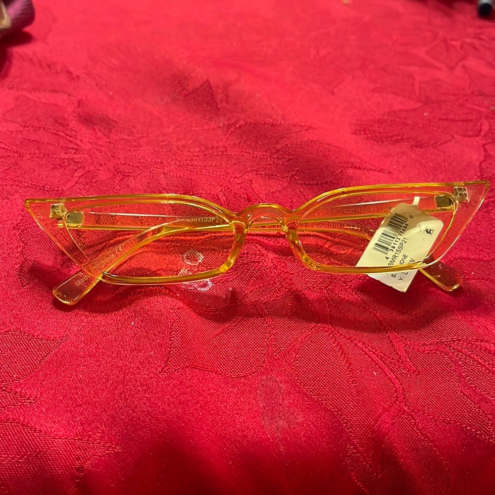 5/$25 NORDSTROM SUNNIES - NO LENSE FLAWS